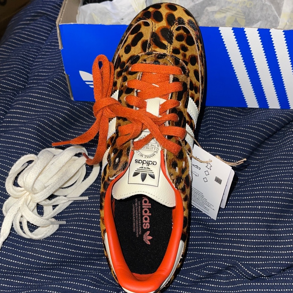 Authentic Women’s Adidas Sambas Sneakers w/Leopard Pattern
 Women Size 12 - Picture 6 of 16